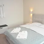ゲストハウス Boris House