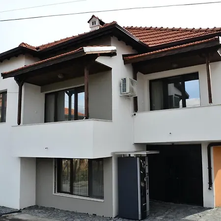 Boris House オグニャノヴォ